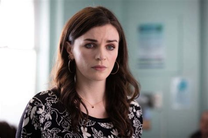 Aisling Bea Dedicates This Way Up Final Episode To Her Late Father