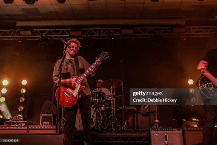 Brandi Carlile Performs 'Right on Time' at 2022 Grammy Awards